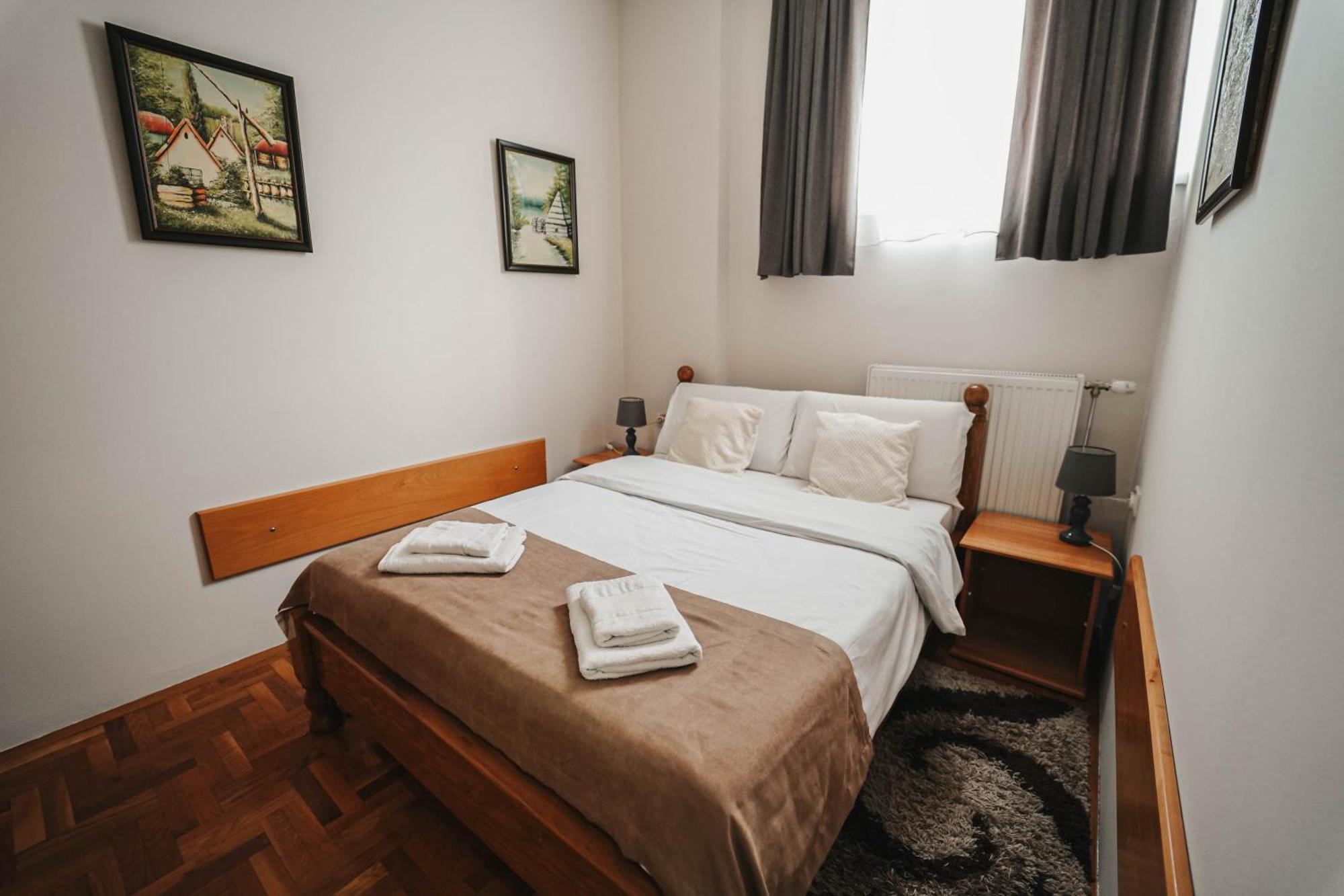 B&B Passage Sremska Mitrovica Buitenkant foto