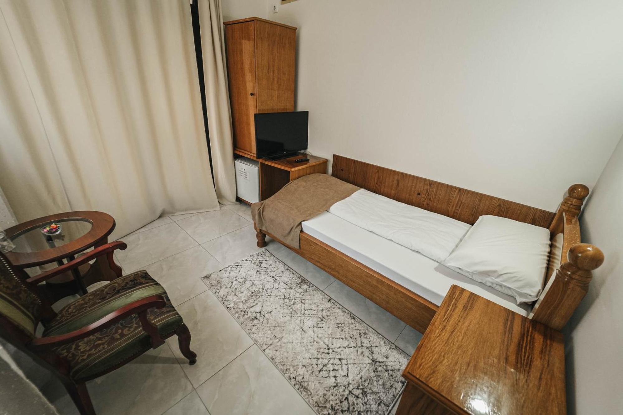 B&B Passage Sremska Mitrovica Buitenkant foto